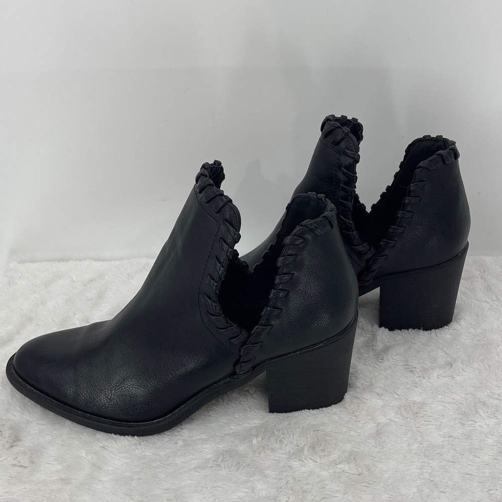 QUPID BLACK FAUX LEATHER ANKLE BOOTS/BOOTIES - Picture 5 of 9